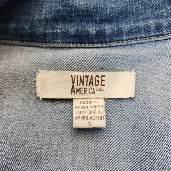 Vintage America Blue Denim Women's Trucker Jacket  Size S - Picture 3 of 6